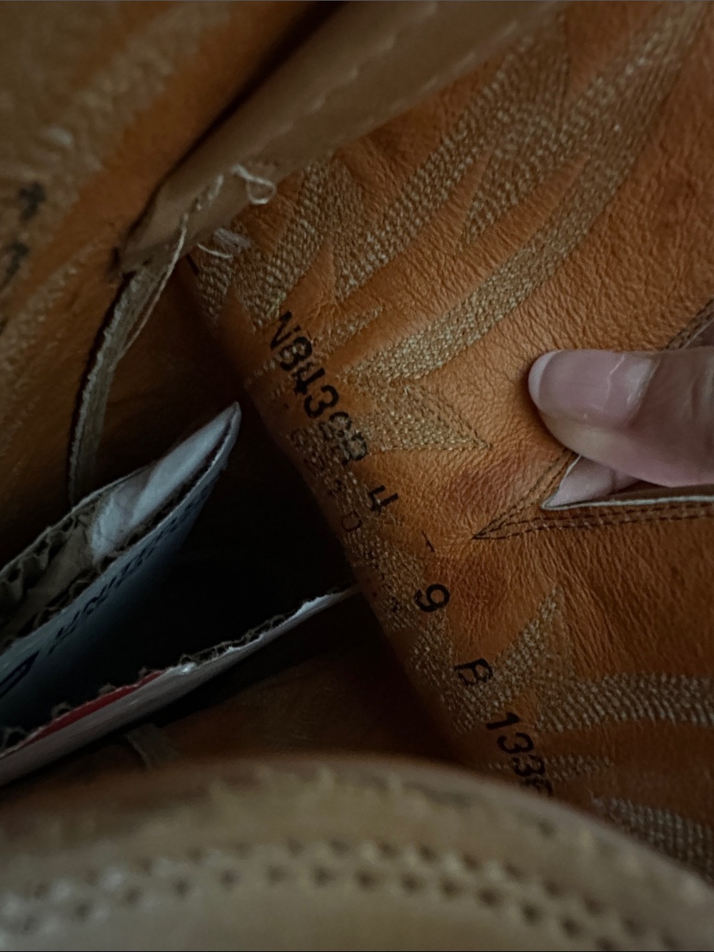 1883 Classic Leather Western Cowboy Boots - Picture 7 of 9